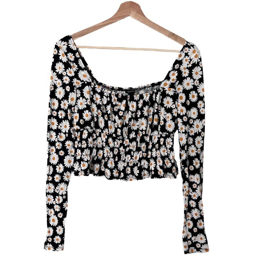 Forever 21 long sleeve floral crop top size M